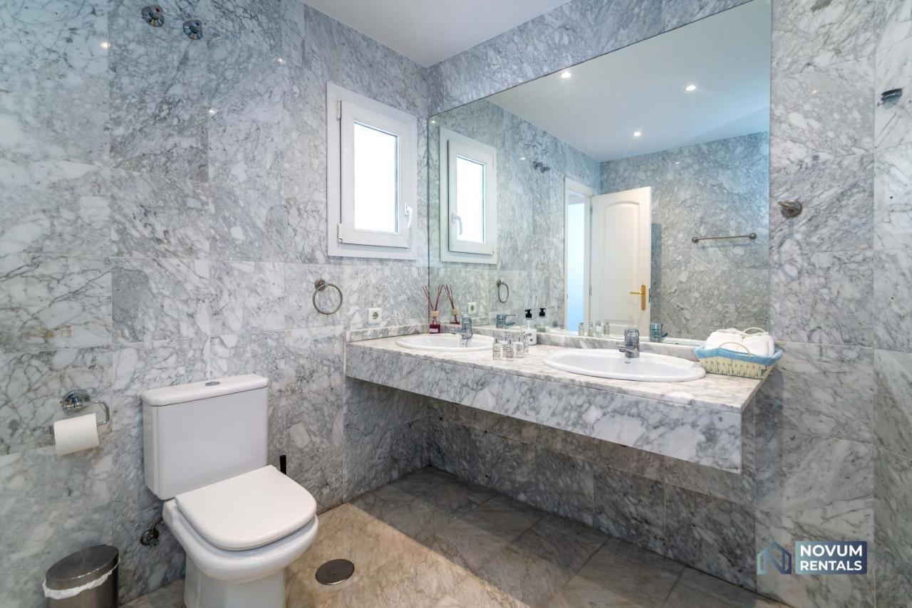 Puerto Banus Finest 2-Bdrm Apt - 50 Metres To Beach Marbella Zewnętrze zdjęcie